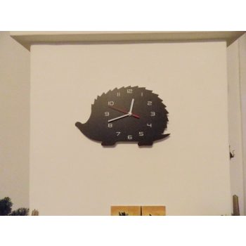 Sündisznó falióra