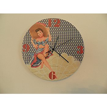 Pin up girl falióra